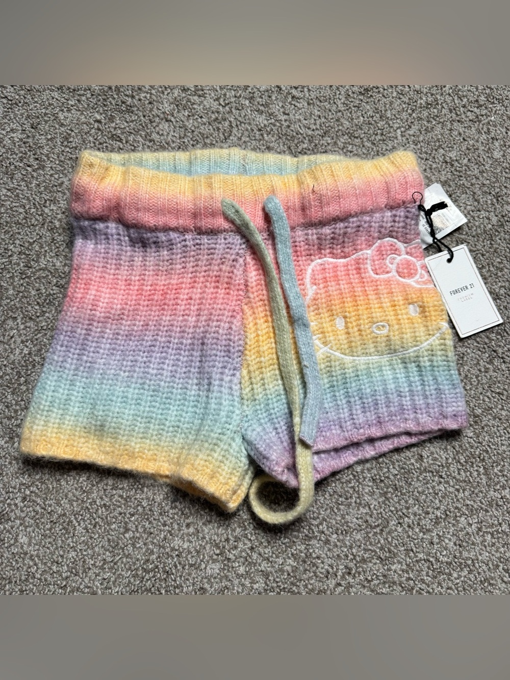 Hello kitty rainbow knit shorts